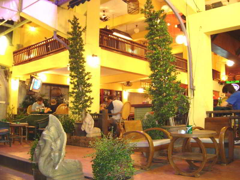 Sawasdee Khaosan Inn 35/40