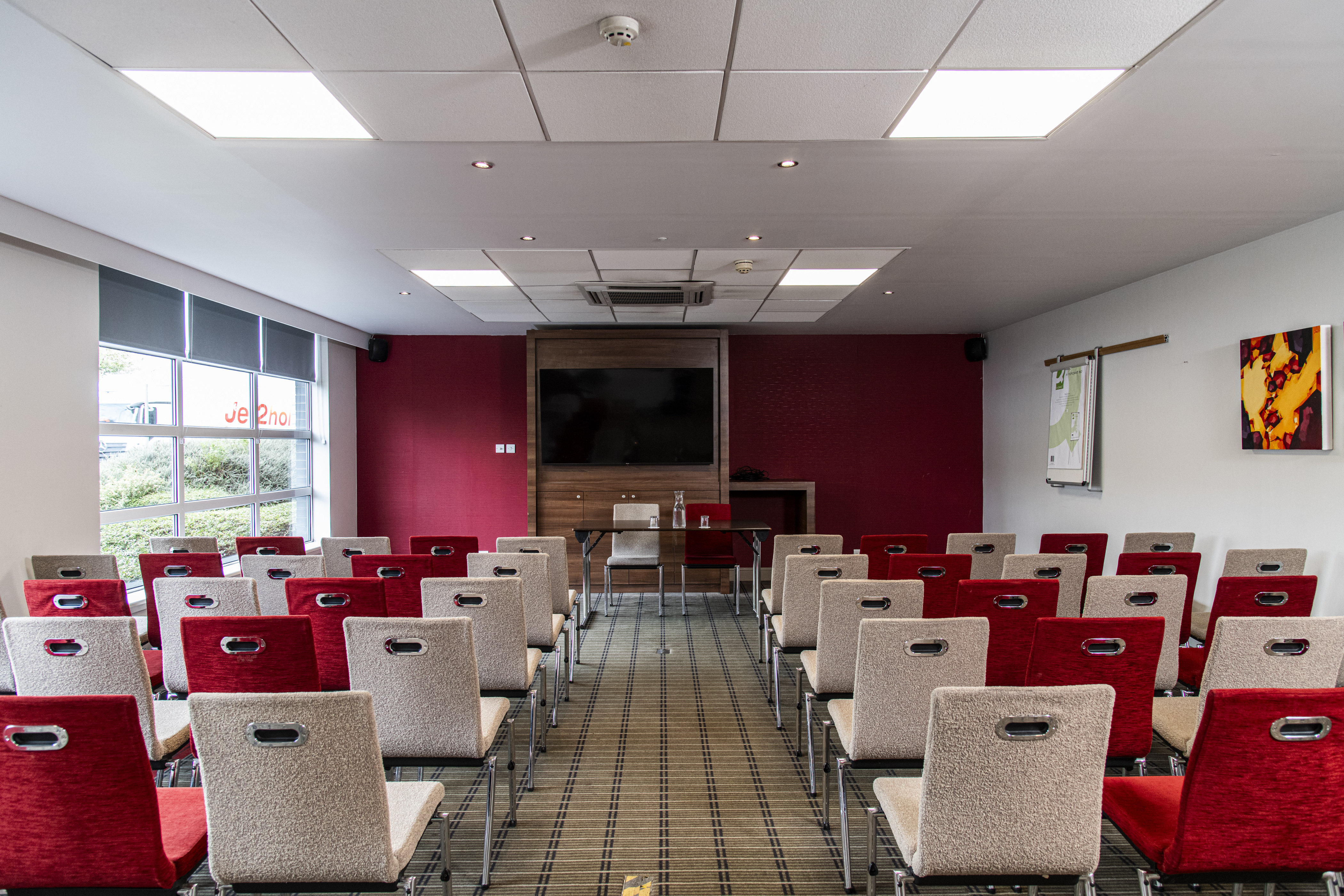 Express By Holiday Inn Glasgow Airport 43/54