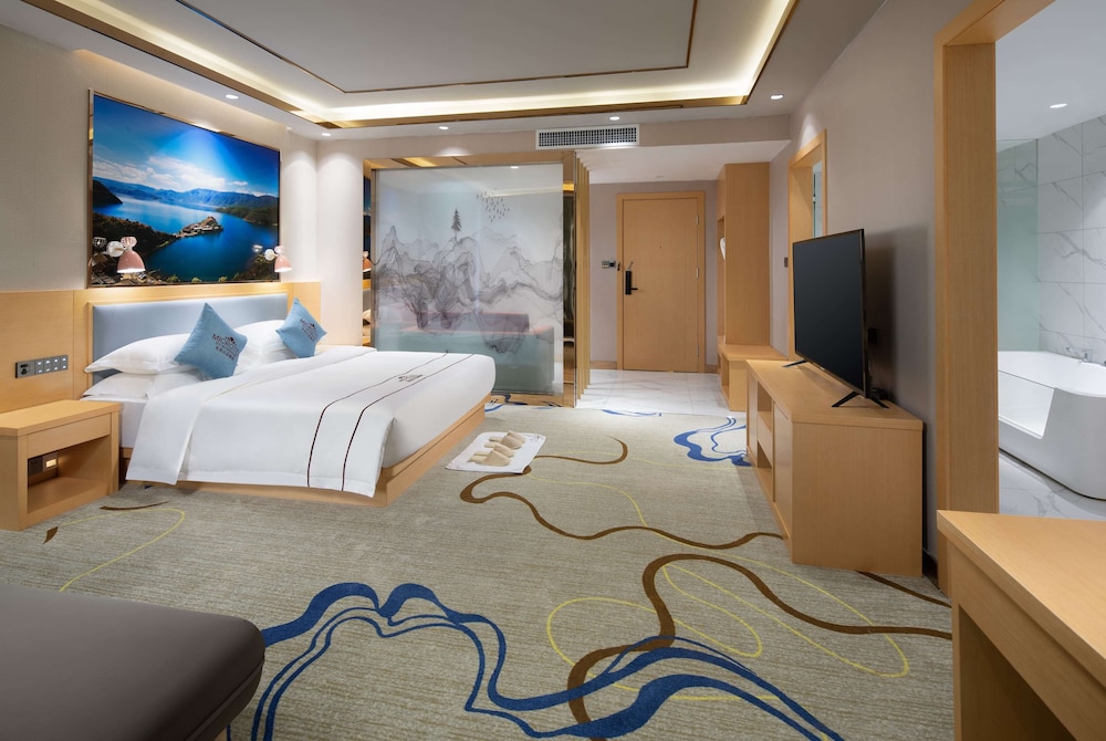 Microtel by Wyndham Lijiang 7/20