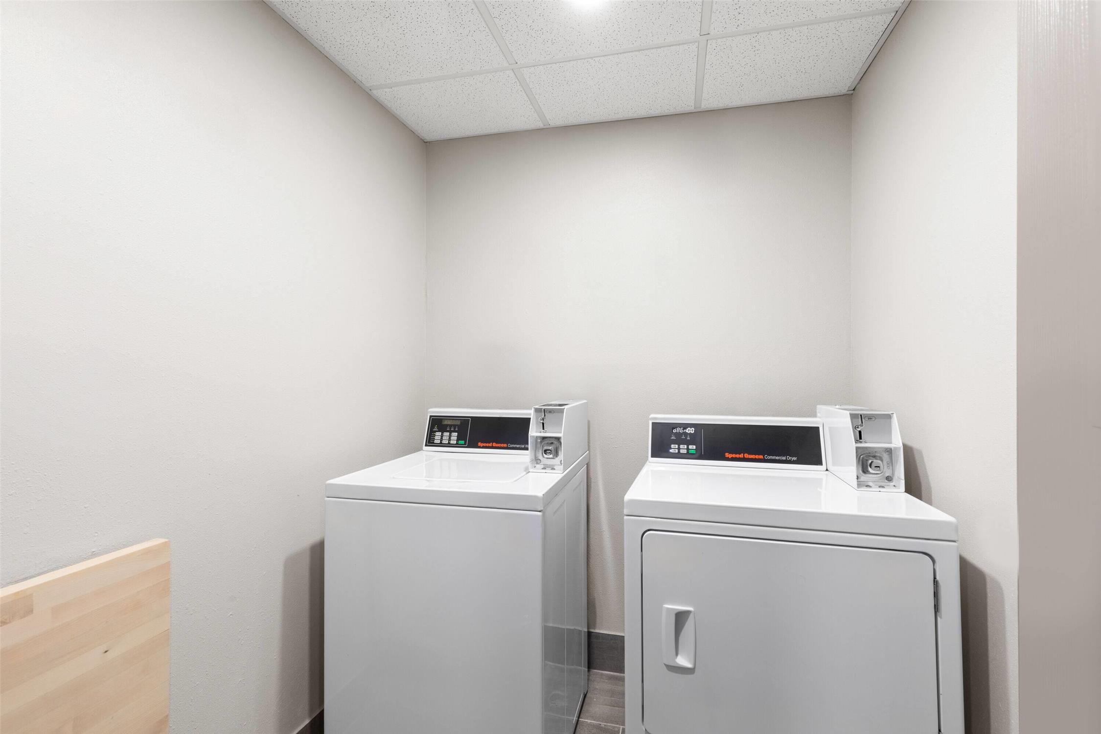 La Quinta Inn & Suites by Wyndham Atlanta Roswell 45/47