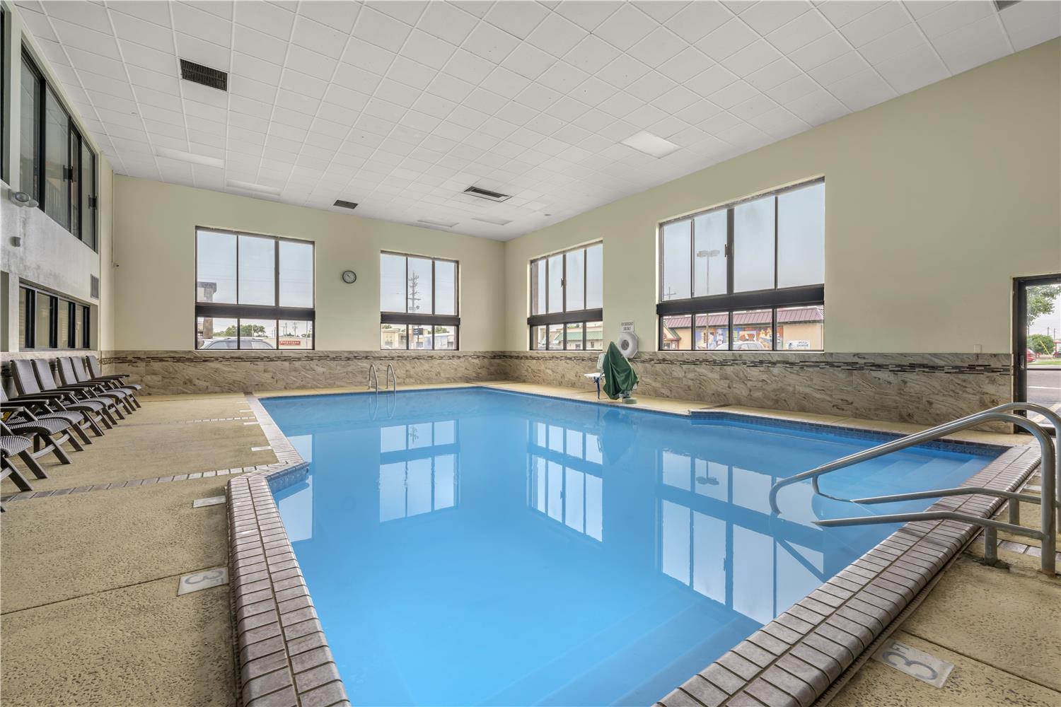 Best Western Angus Inn 14/23