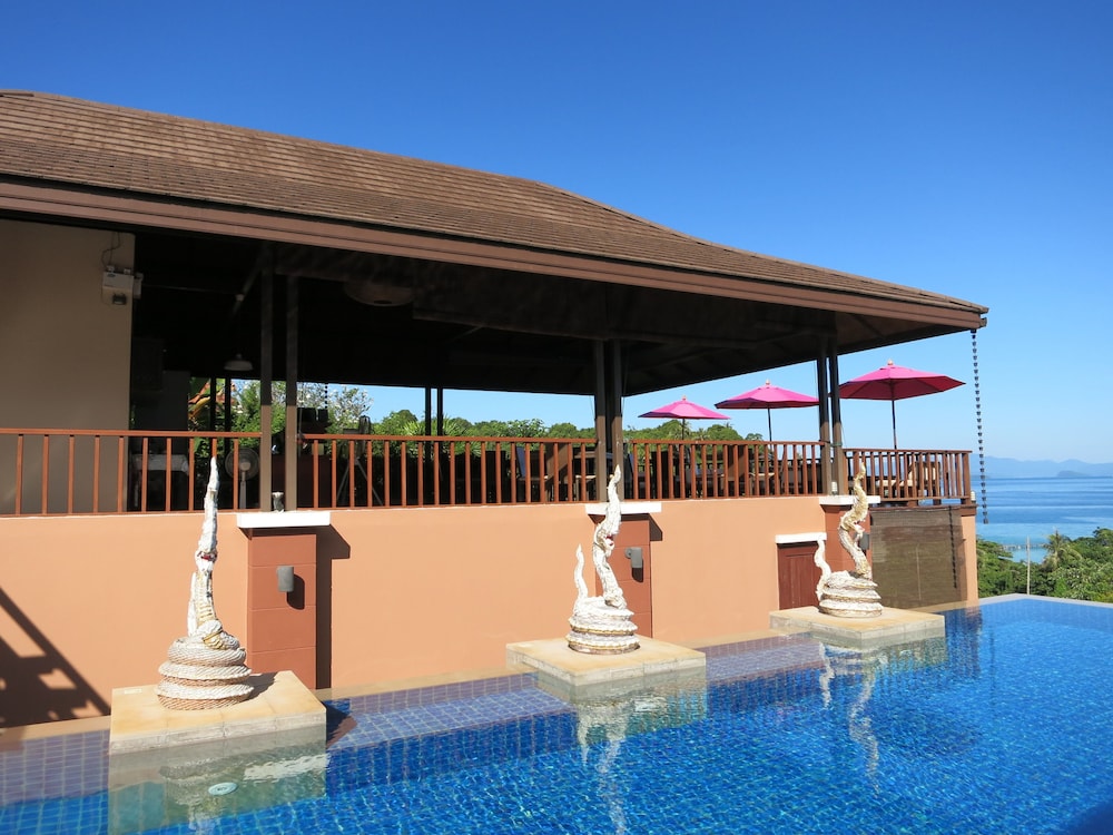 Islanda Resort Hotel 6/63