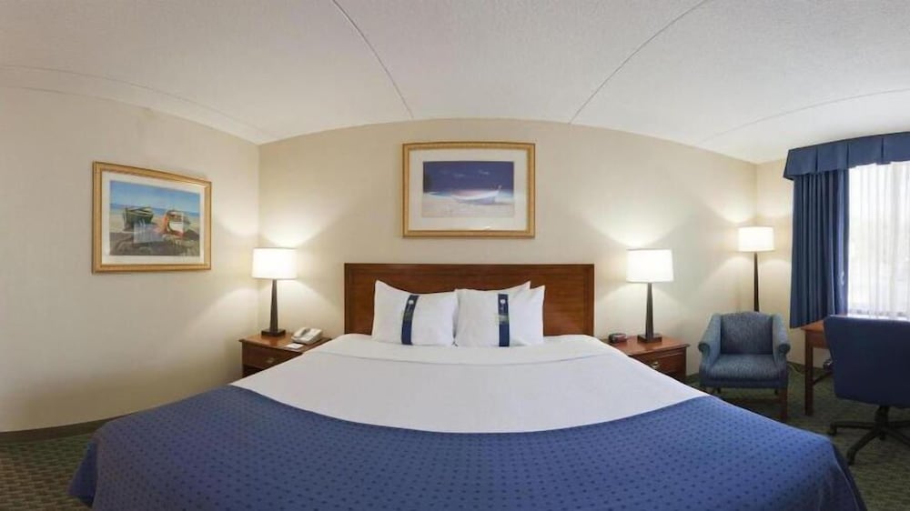 Holiday Inn Cape Cod-Falmouth 15/61