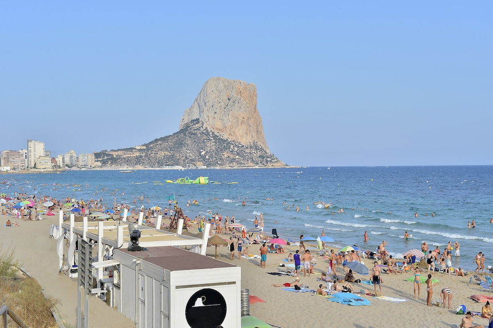 Bahia Calpe Hotel by Pierre and Vacances 66/69