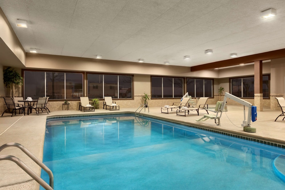 Country Inn Suites By Radisson Sidney Ne 2/33