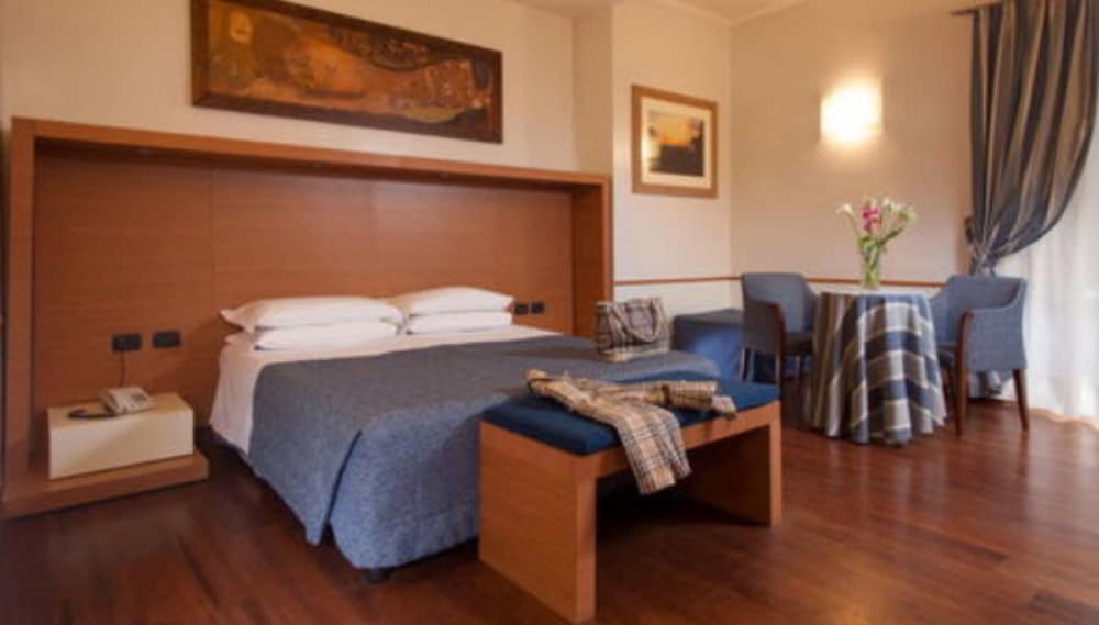 Hotel Piemonte Rome 36/45