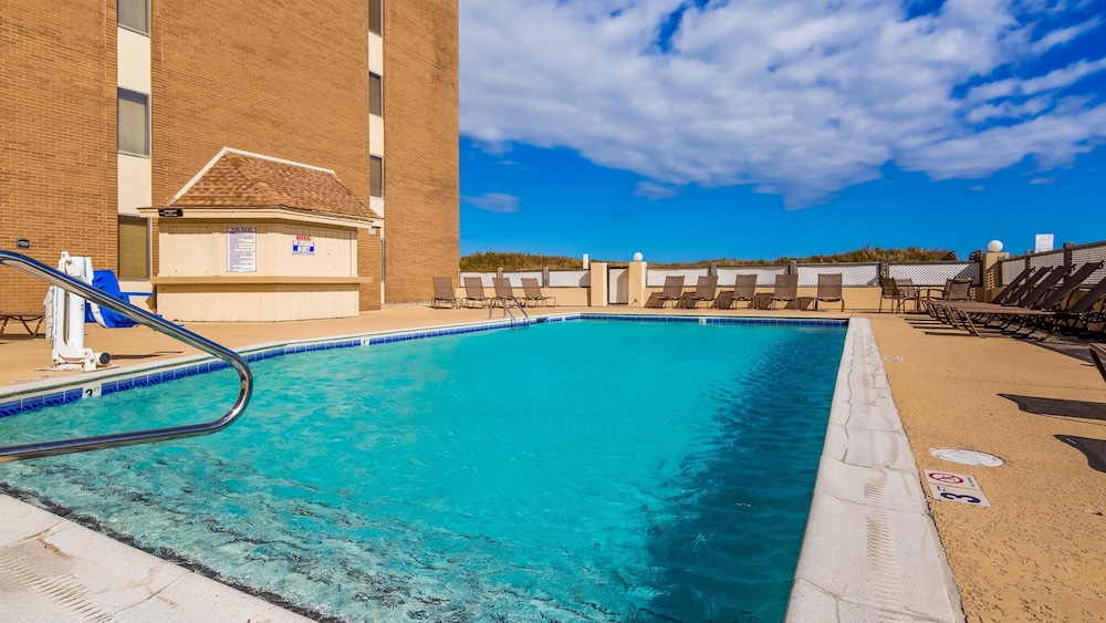 Home2 Suites by Hilton Outer Banks Kill Devil Hills 12/22