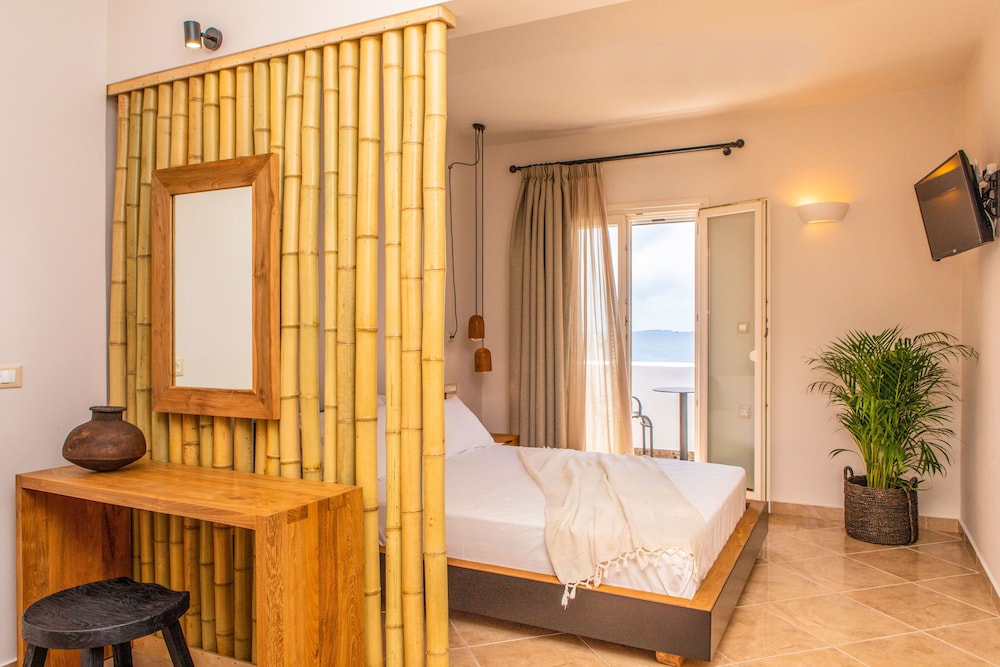 Ariadne Hotel 36/74