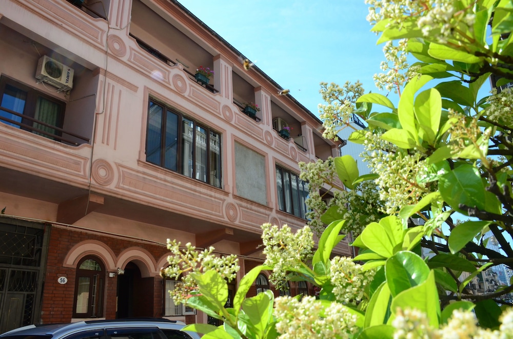 Guesthouse And Hostel Batumi Globus 2/46