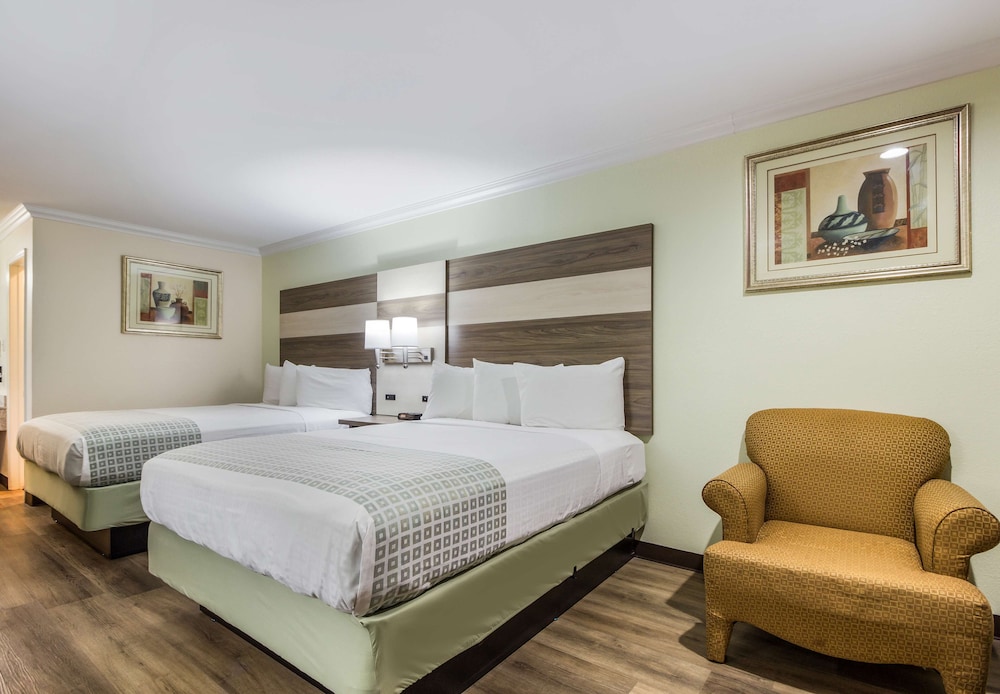 Room, 2 Queen Beds