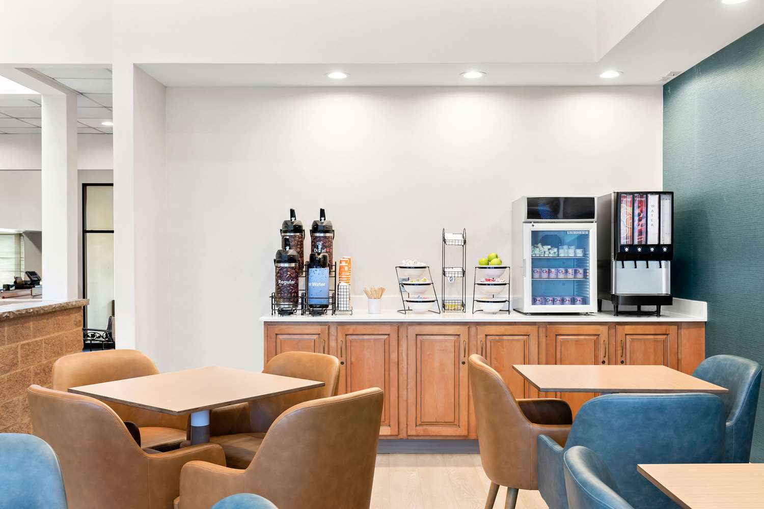 Comfort Inn Pocono Lakes Region 14/25