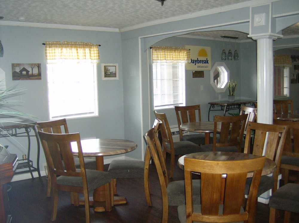 restaurant cafeteria