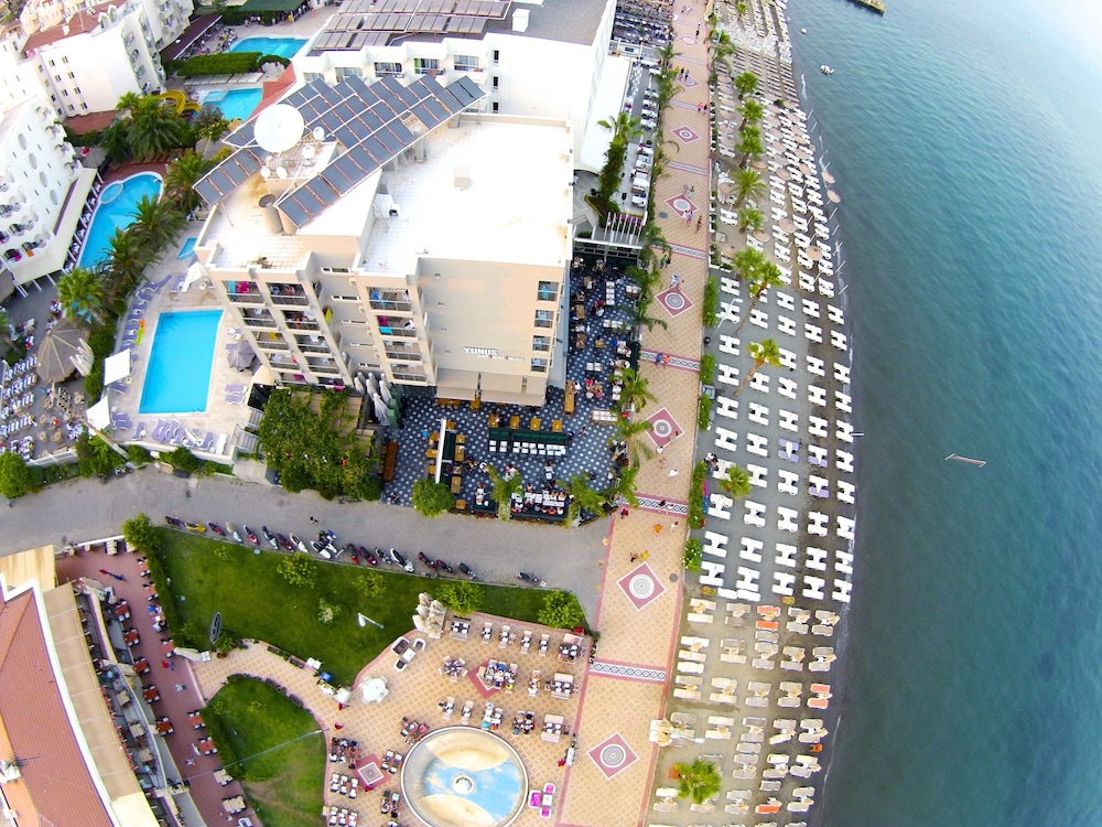 Yunus Hotel 61/71