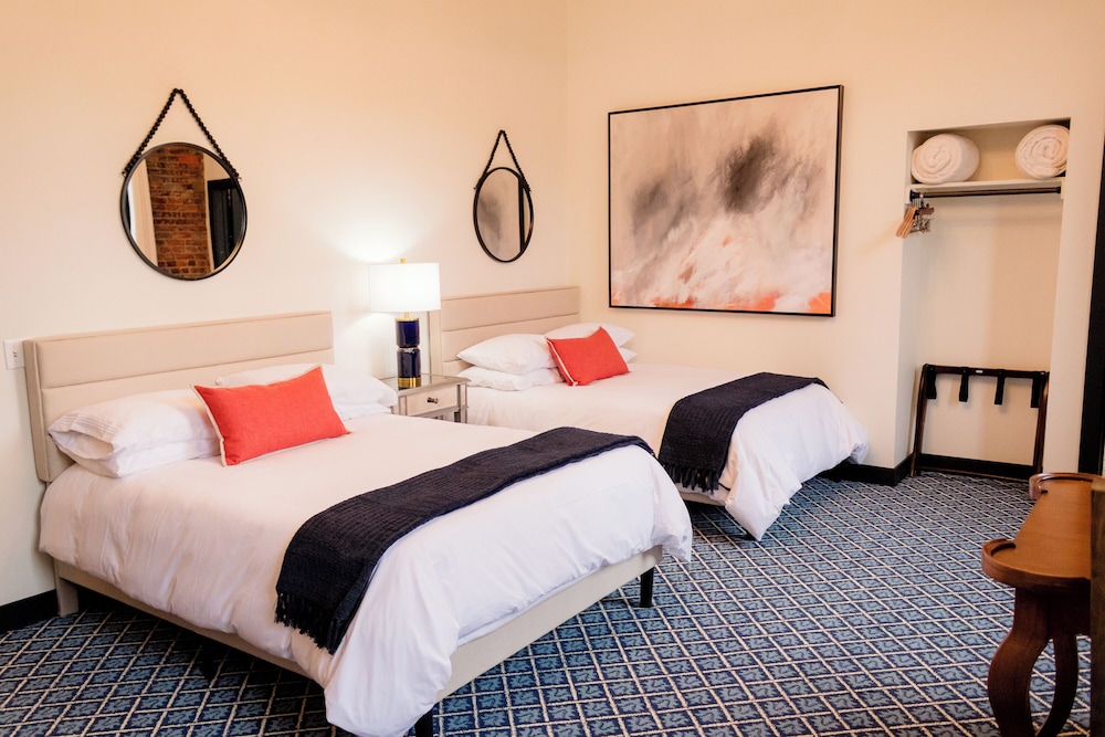 Speakeasy Suites 11/50
