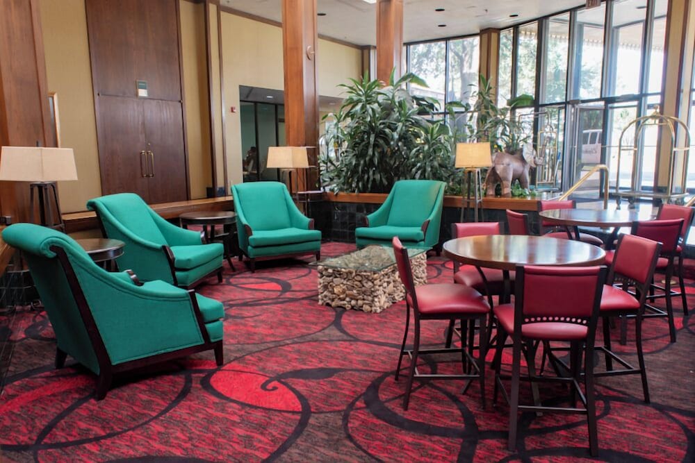 MCM Elegante Hotel and Conference Center 29/52