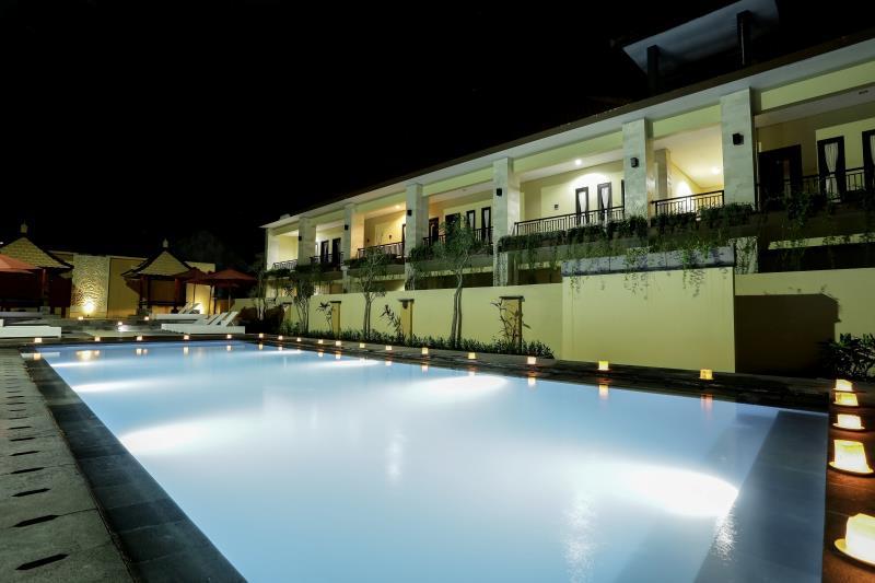 Bali Mega Hotel 60/63