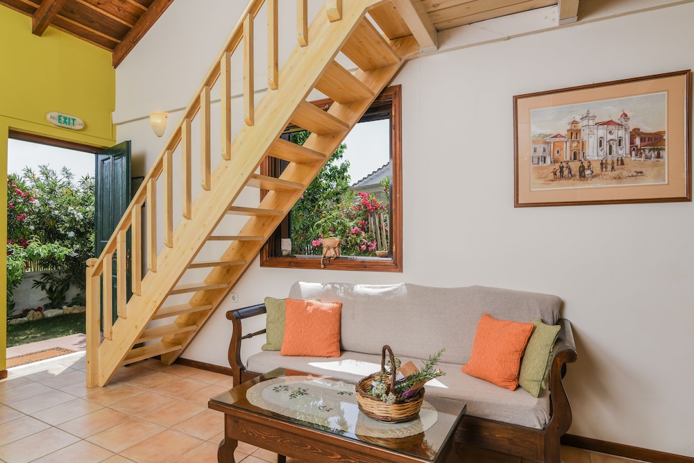 Villas Therianos 5/38