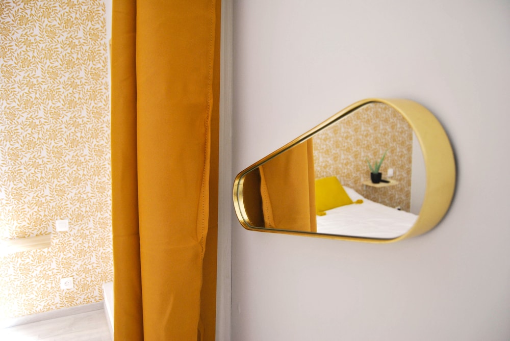 HOTEL LE THUROT 24/50
