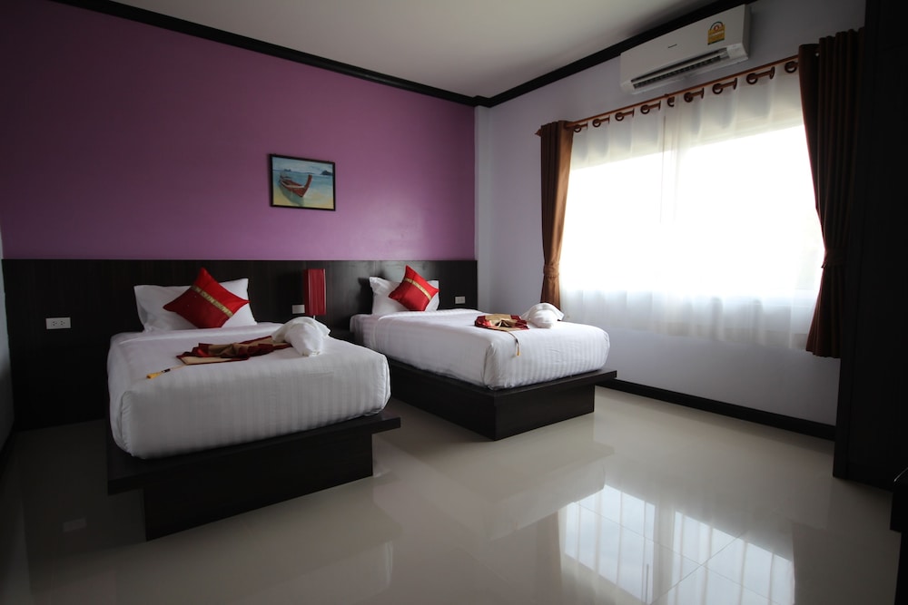 Lanta Lapaya Resort 8/59