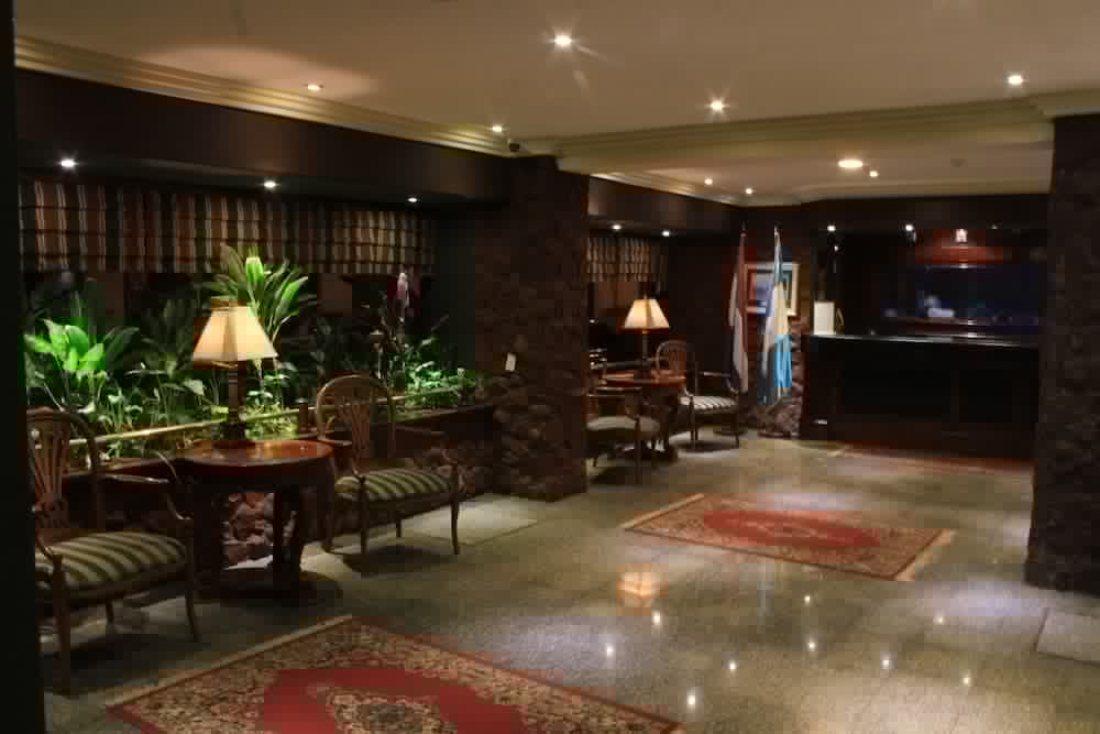 Premier Hill Suites 5/68