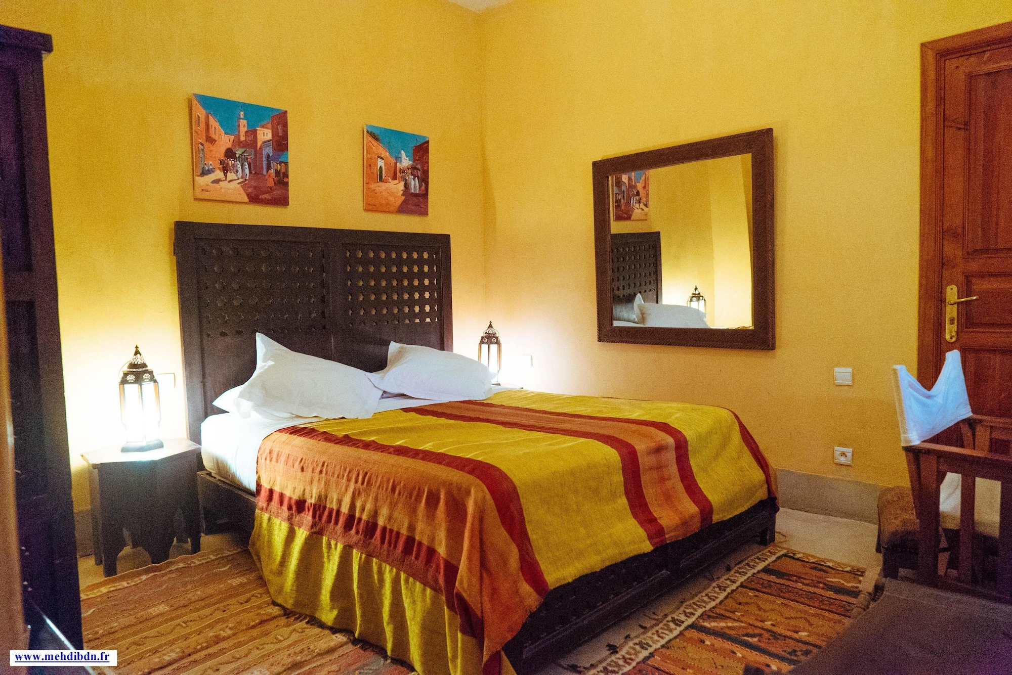 STANDARD, QUEEN BED