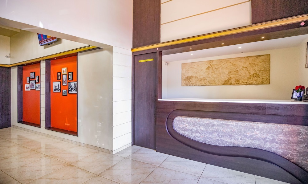 Hotel 24 Seven 5/40