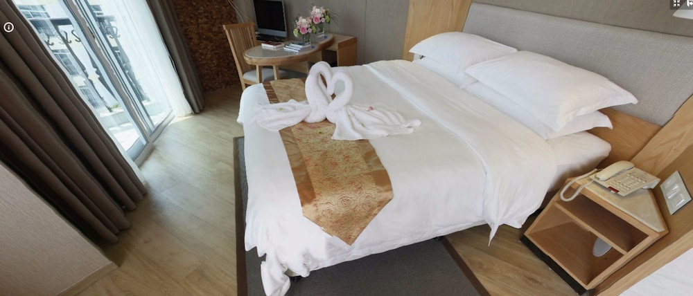 Excemon Beihai Beach Hotel 13/28