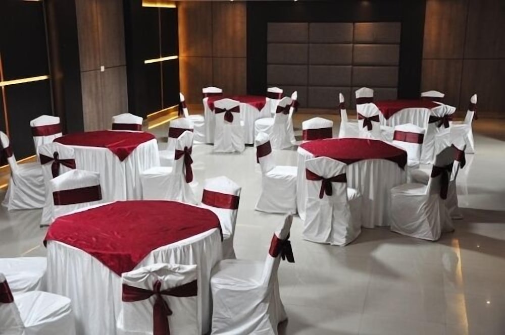 Hotel Avana 20/20