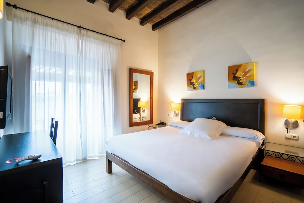 Hotel Yit Abentofail 6/50