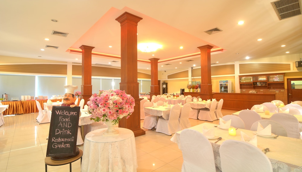 Chumphon Gardens Hotel 47/64