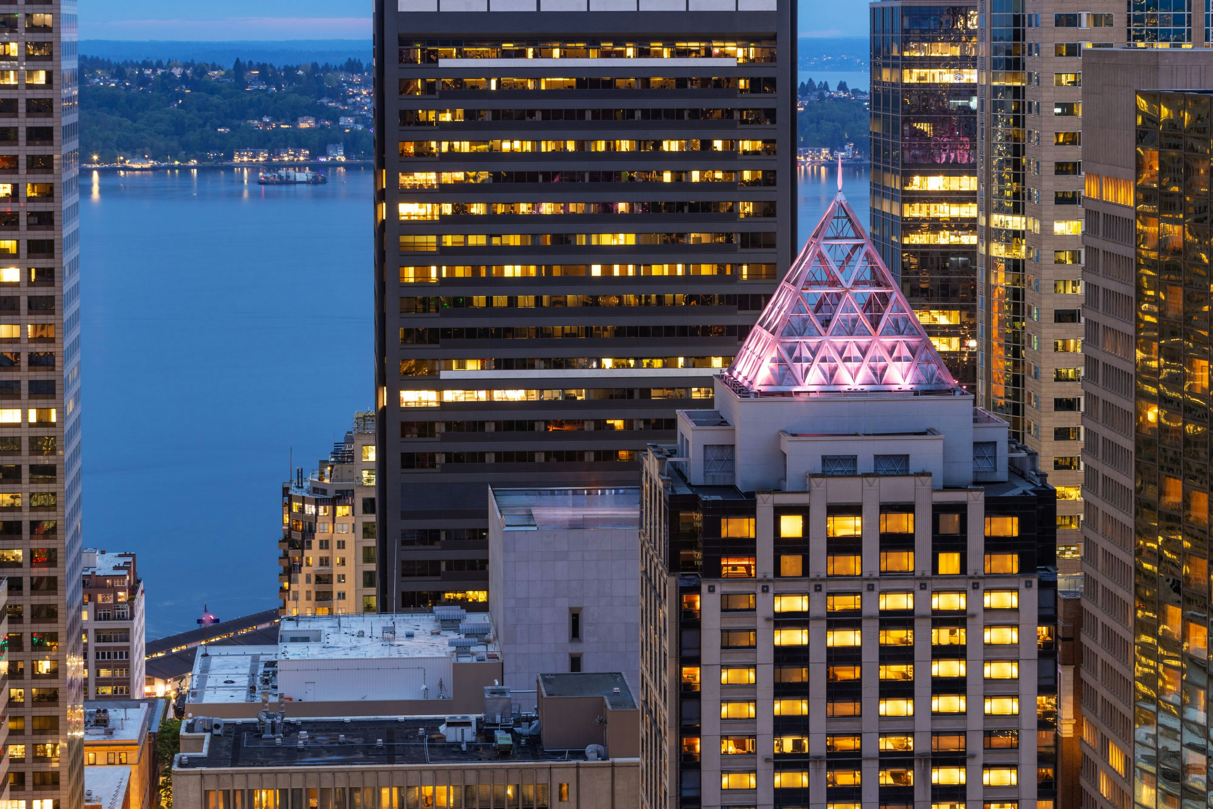W Seattle 2/50