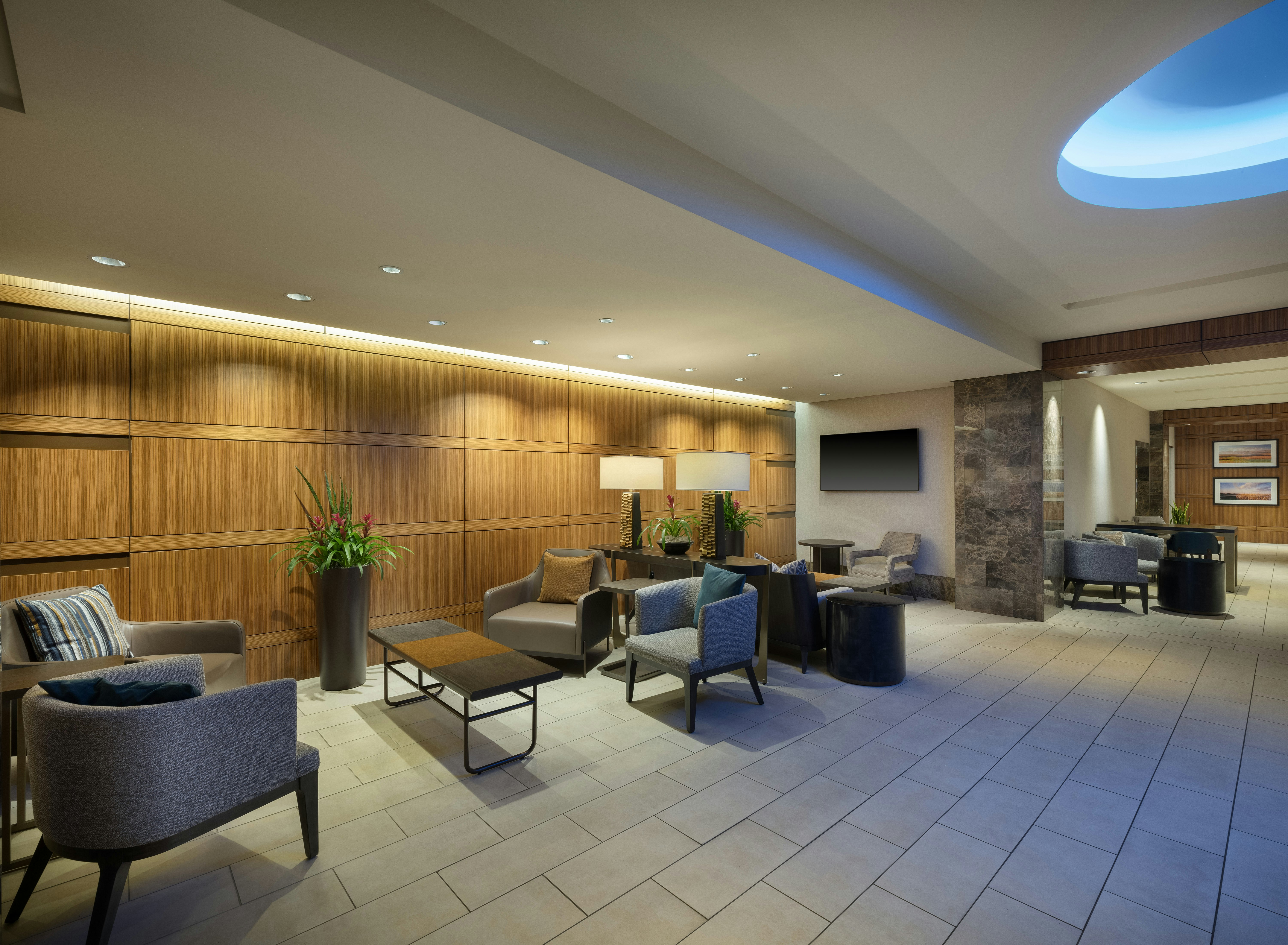 Hilton Indianapolis Hotel & Suites 22/45