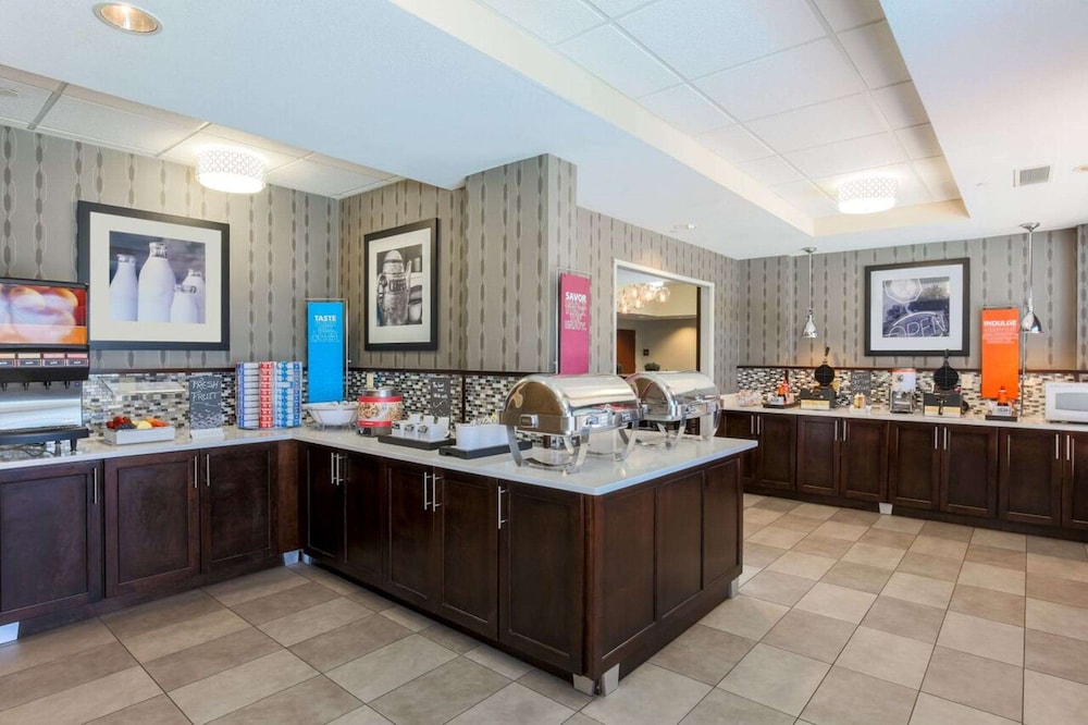 Hampton Inn Memphis Southwind 25/43