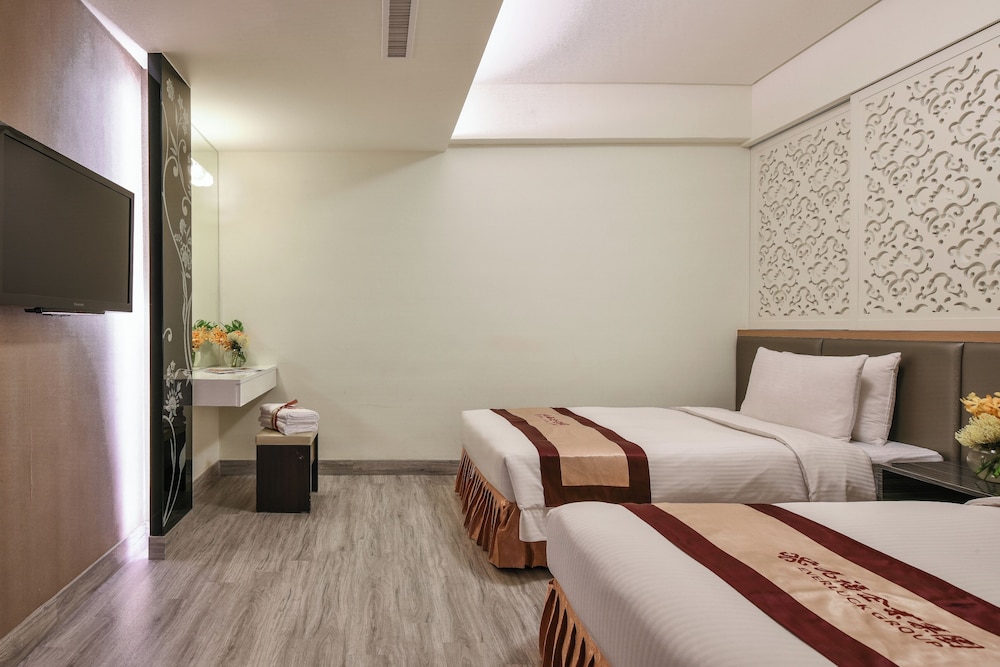 Harmonious Hotel 17/48