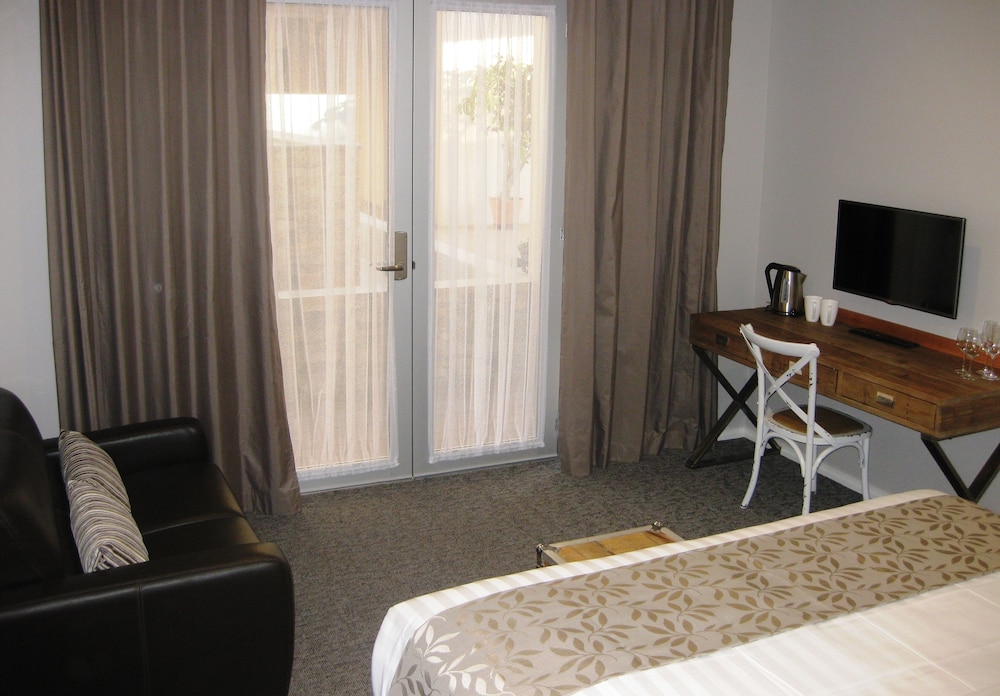 Maand Up Accommodation 48/61