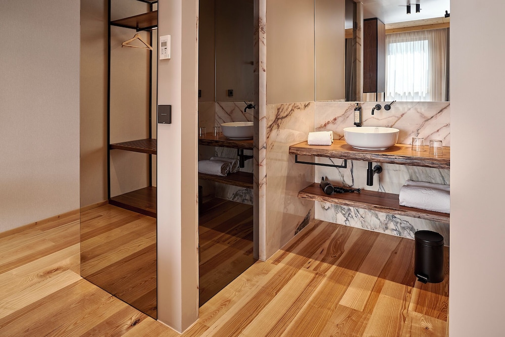 The Log Porto Hotel by Piamonte Hotels 48/50