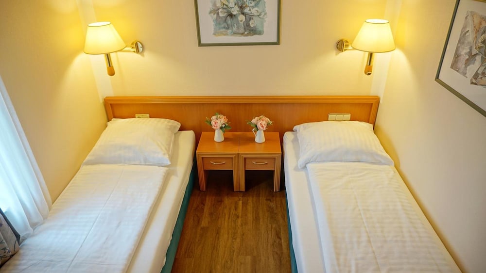 Hotel Opal 24/60