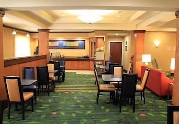 Fairfield Inn Suites Denton 21/21