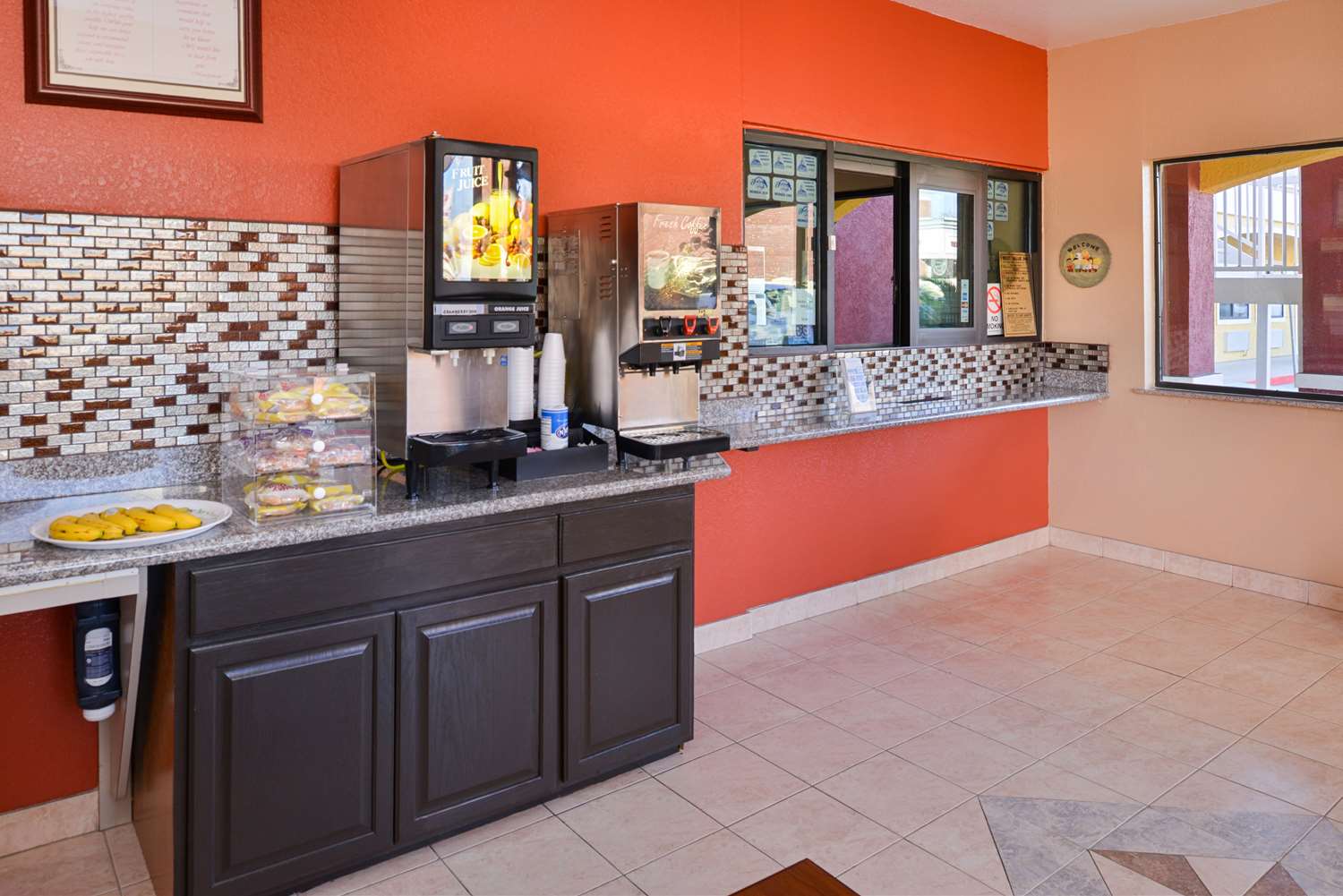 Americas Best Value Inn Baytown 7/16