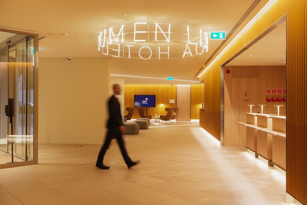 Lumen Hotel and The Lisbon Light Show 13/68