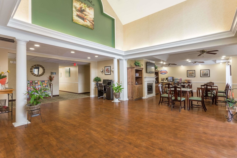 Baymont By Wyndham Lakeland 19/21