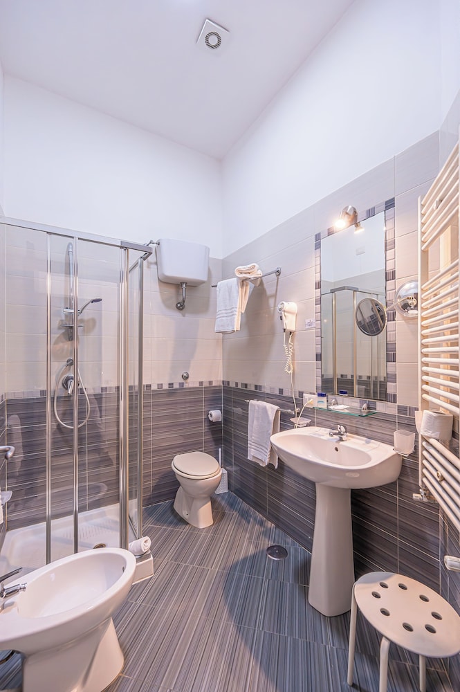Napoli Suite Hotel 26/26