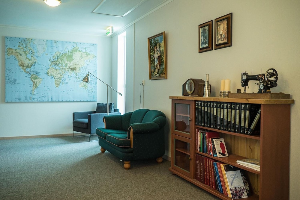Almaas Hotell Stord AS 30/42