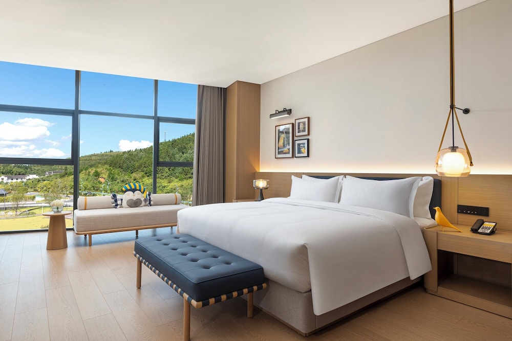 voco Wugong Mountain Jiangxi by IHG 6/50