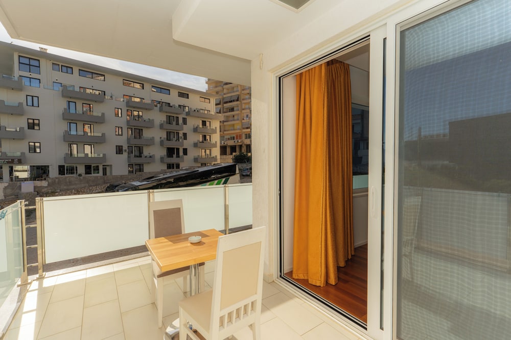 Nemesis Hotel 7/50
