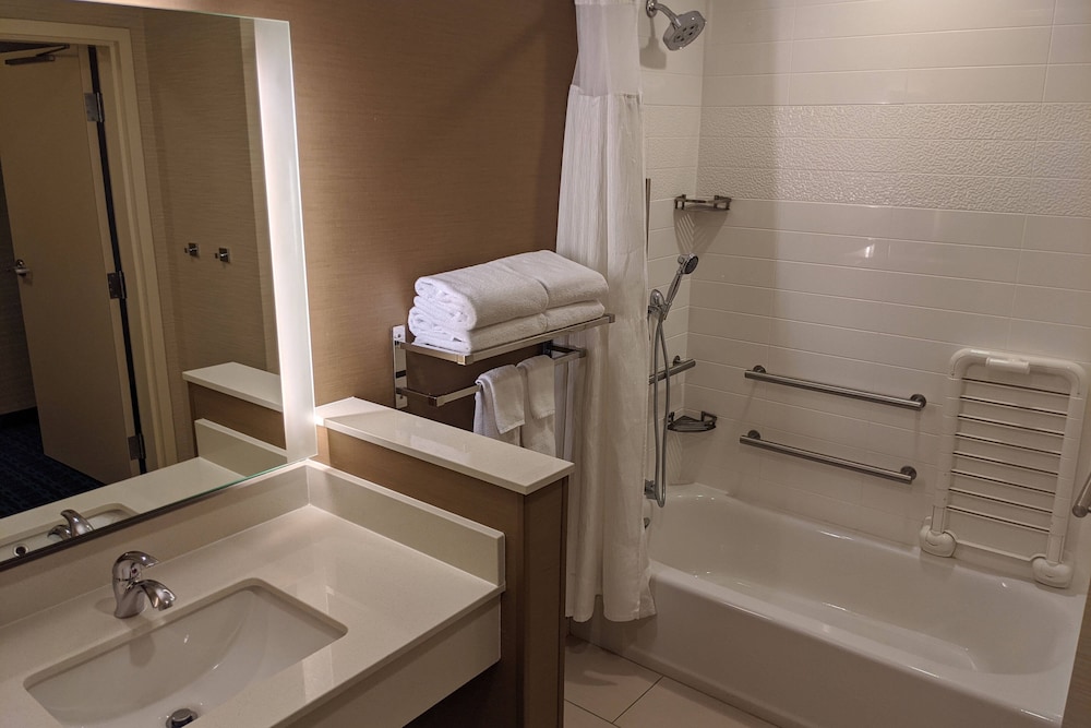 Fairfield Inn & Suites By Marriott Phoenix Tempe/Airport 11/51