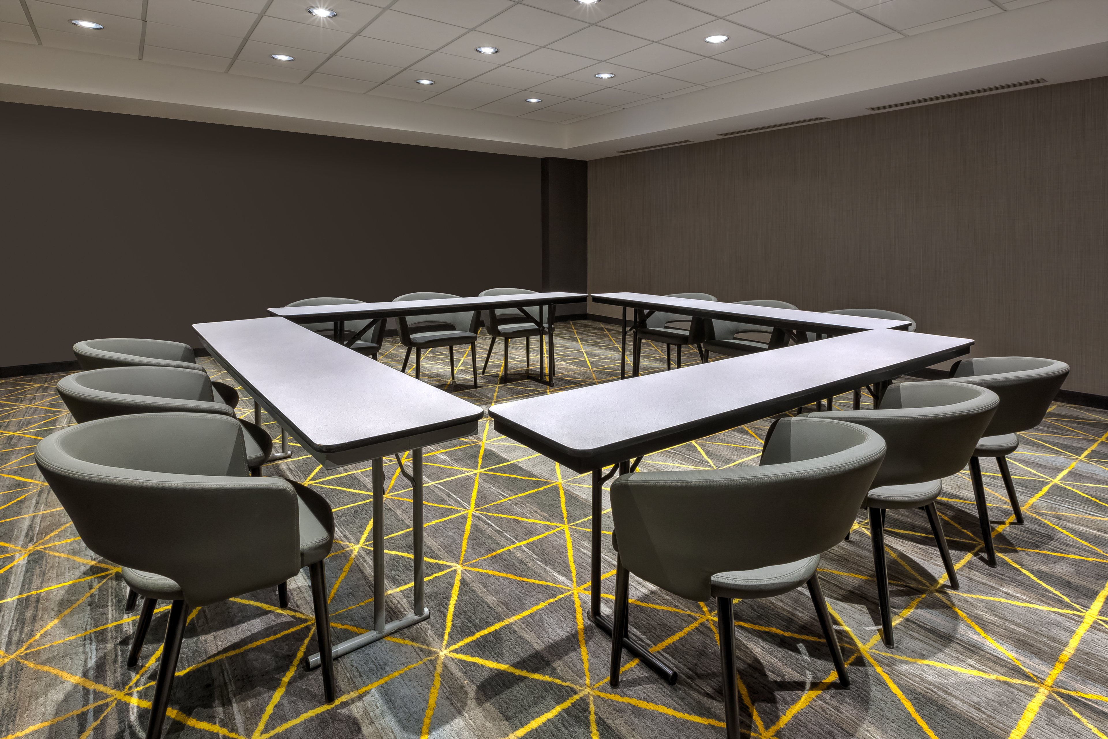 Holiday Inn Grand Rapids South 26/39