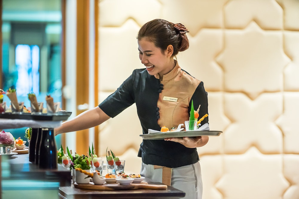 Ravindra Beach Resort and Spa 10/76