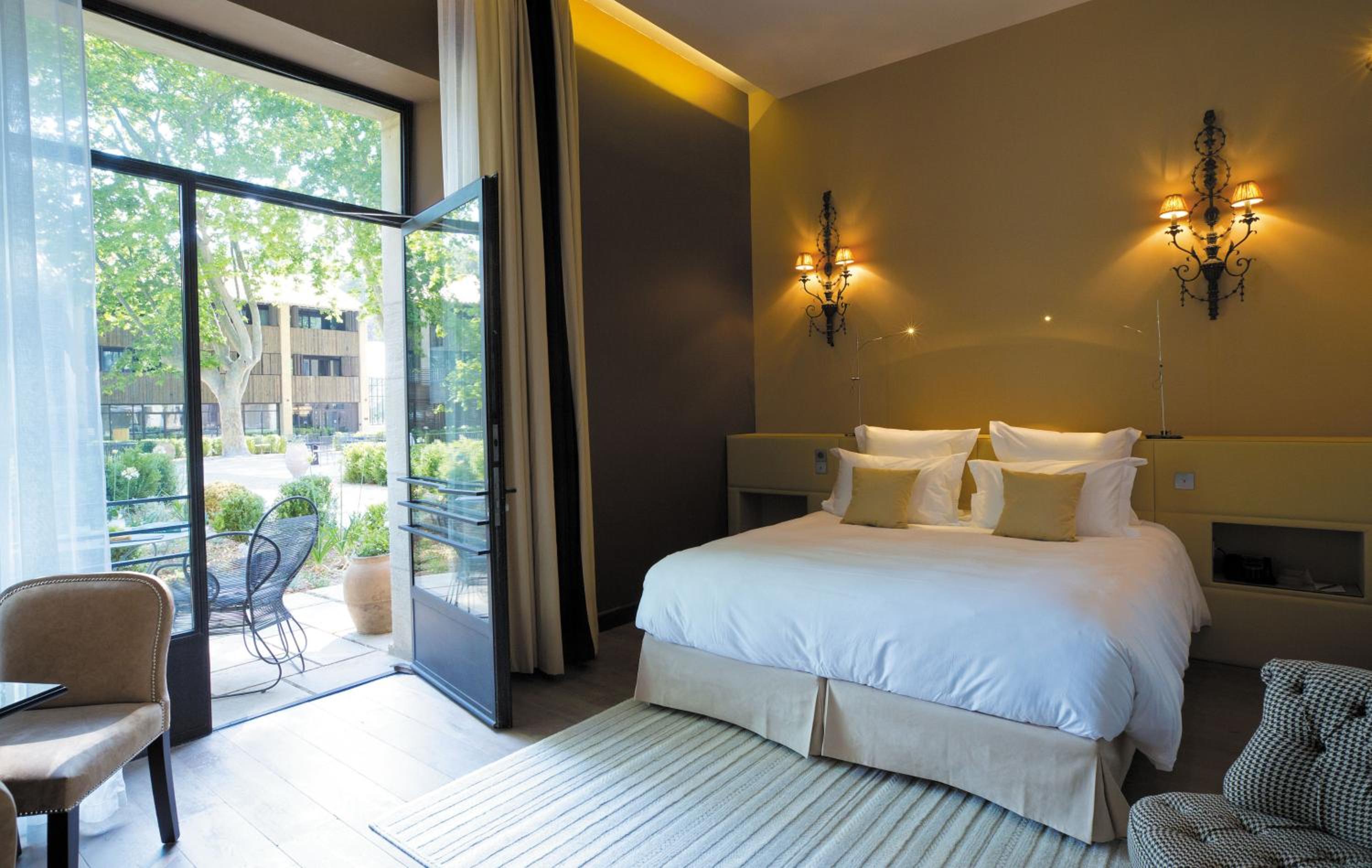 Junior Suite, King Bed, Terrace