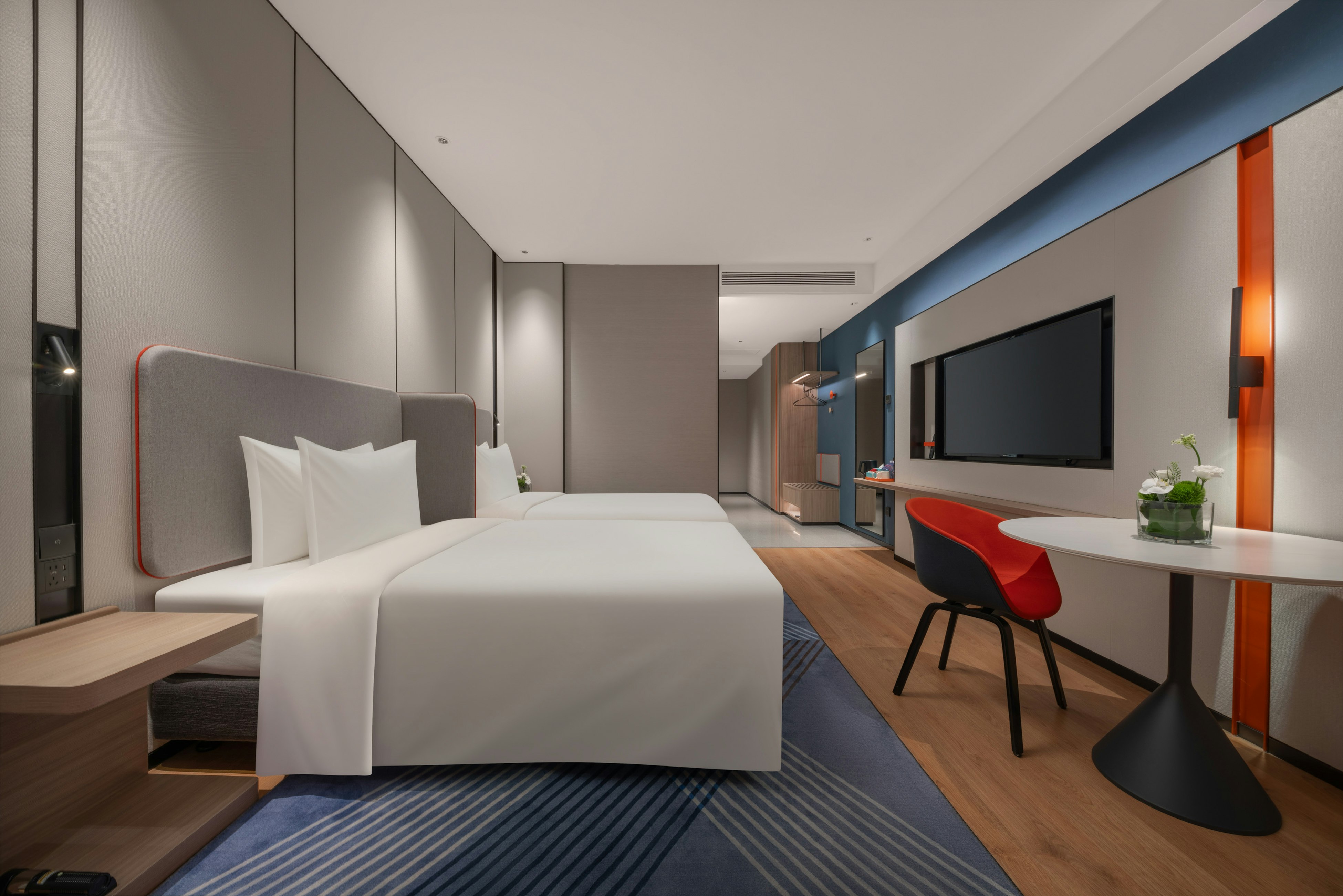 Standard, Twin Beds, River View, Extra Floor Space